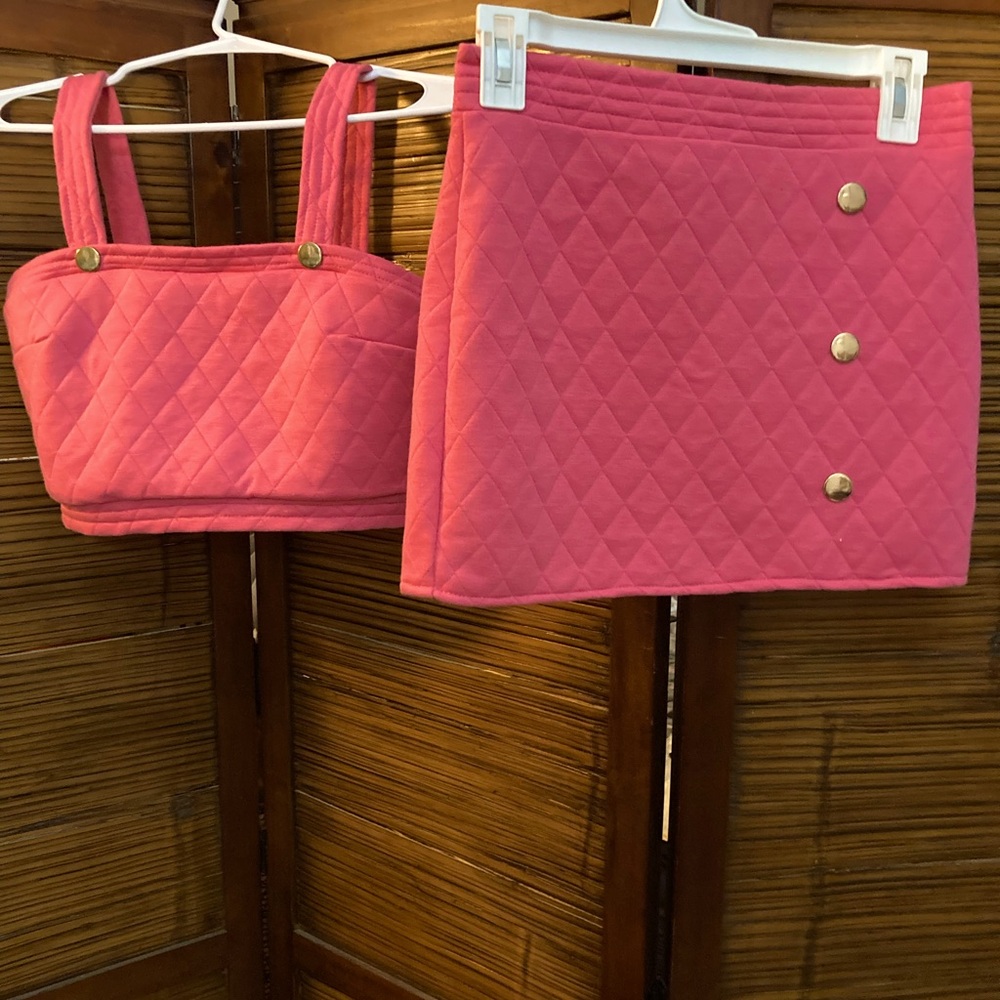 2 pc hot pink matching skirt and top size 2-6 misses or small/medium